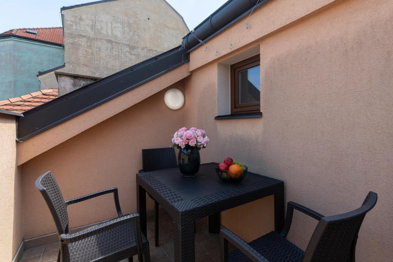 Bohemian Dreams Apartments And Suites By Dwellfort Prag Exterior foto
