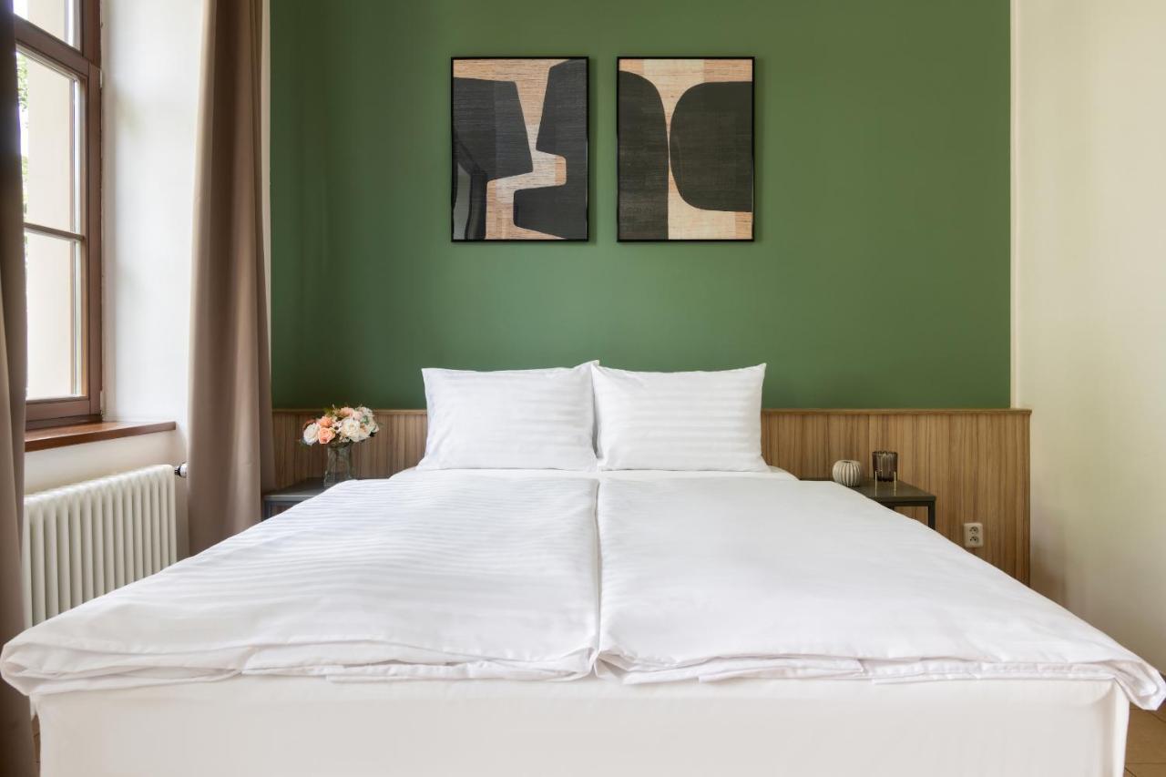 Bohemian Dreams Apartments And Suites By Dwellfort Prag Exterior foto