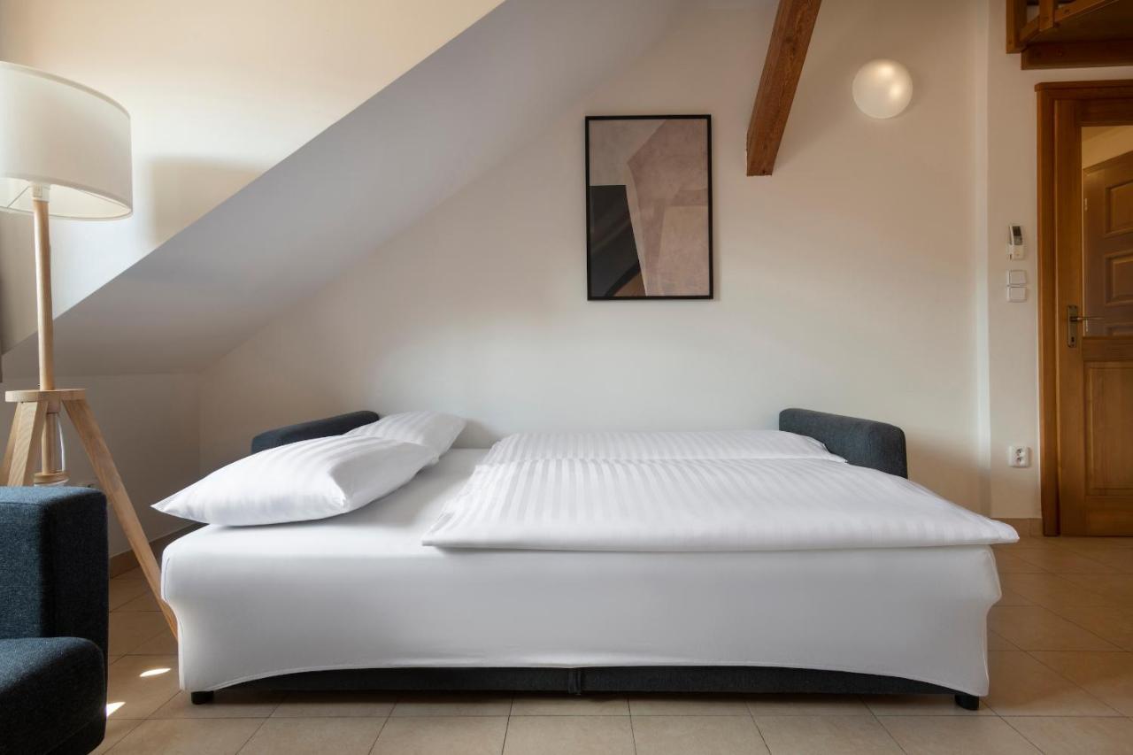 Bohemian Dreams Apartments And Suites By Dwellfort Prag Exterior foto