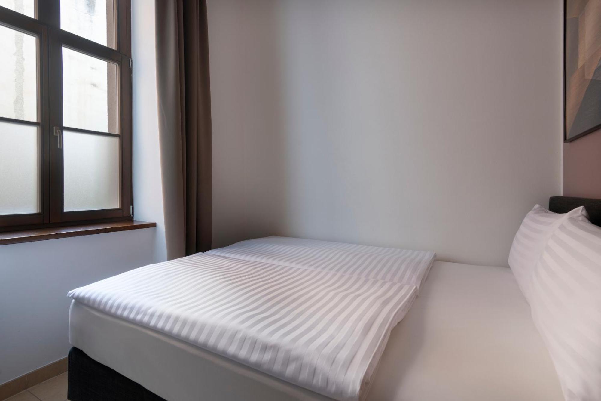 Bohemian Dreams Apartments And Suites By Dwellfort Prag Zimmer foto