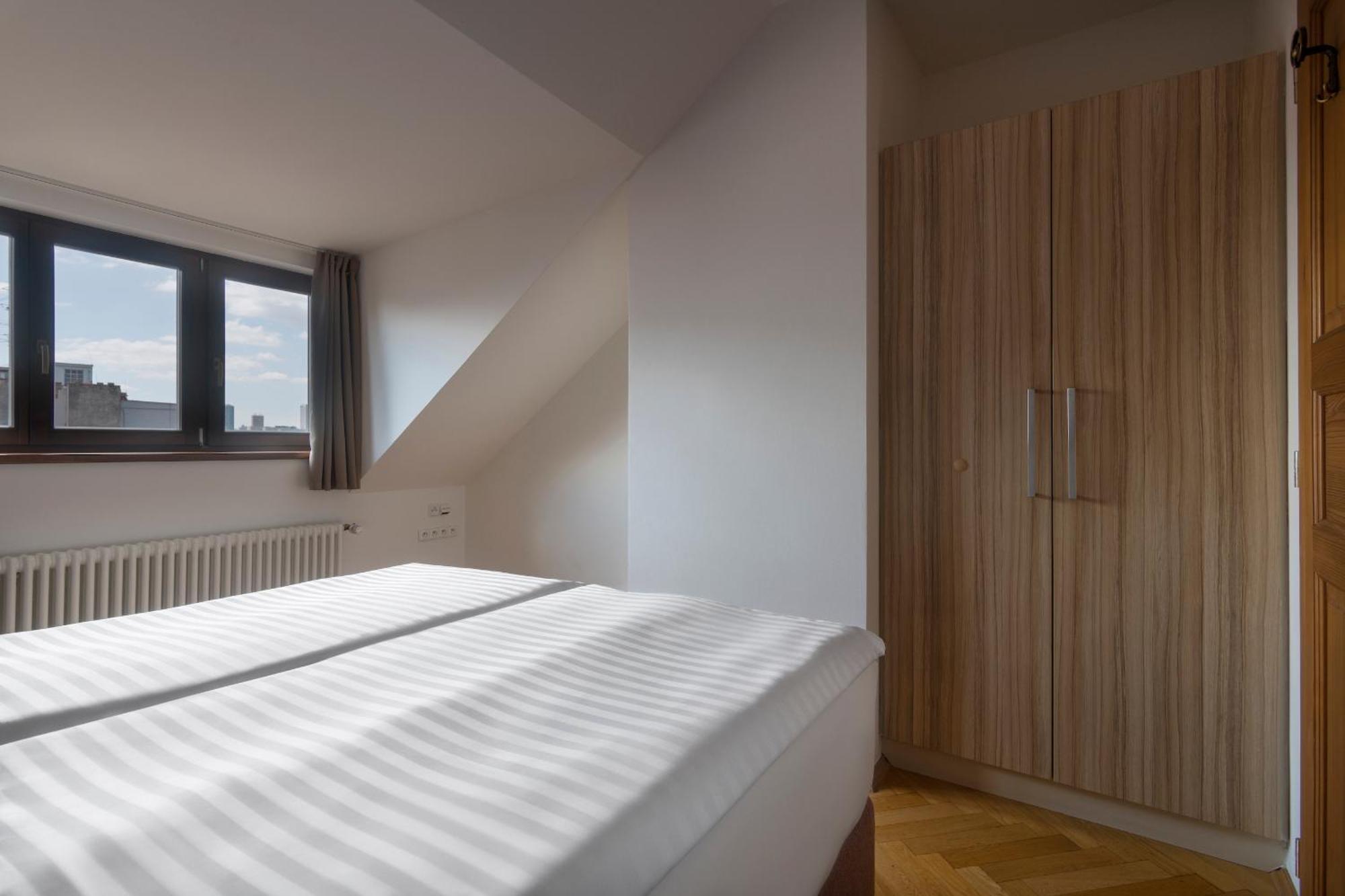 Bohemian Dreams Apartments And Suites By Dwellfort Prag Zimmer foto
