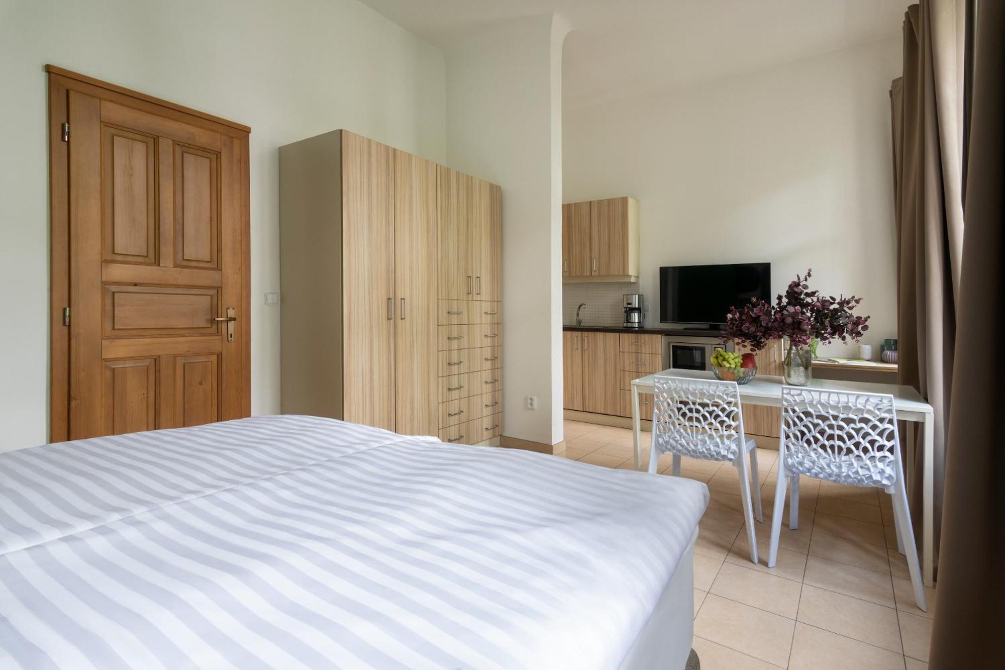 Bohemian Dreams Apartments And Suites By Dwellfort Prag Zimmer foto