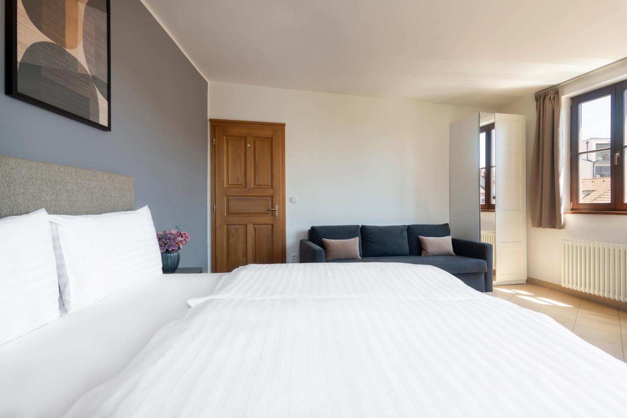 Bohemian Dreams Apartments And Suites By Dwellfort Prag Zimmer foto